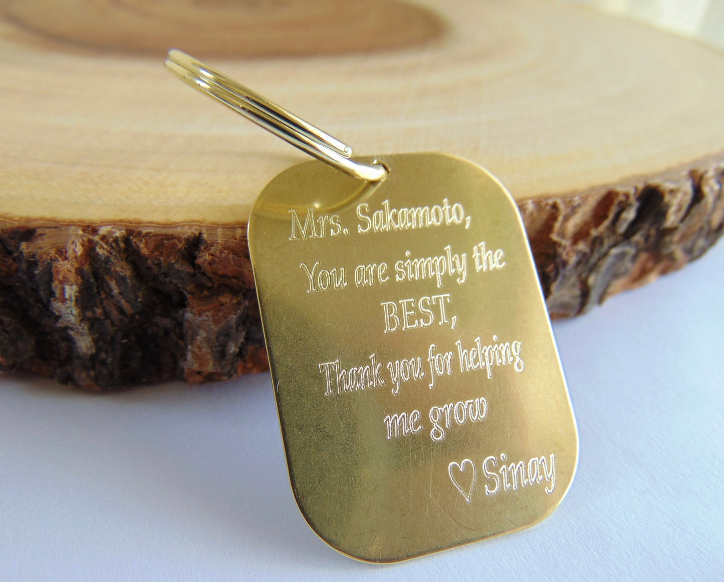Personalized engraving on a keychain, for Mama Bear