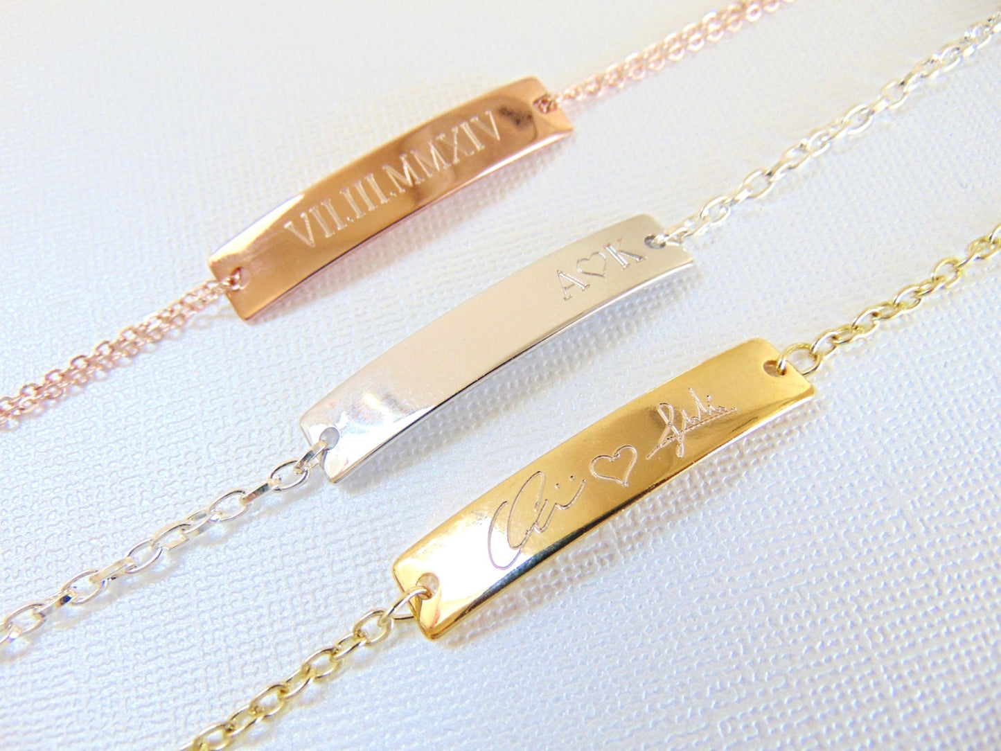 Écriture manuscrite réelle gravée sur le bracelet barre, bracelet signature disponible en argent, or et or rose
