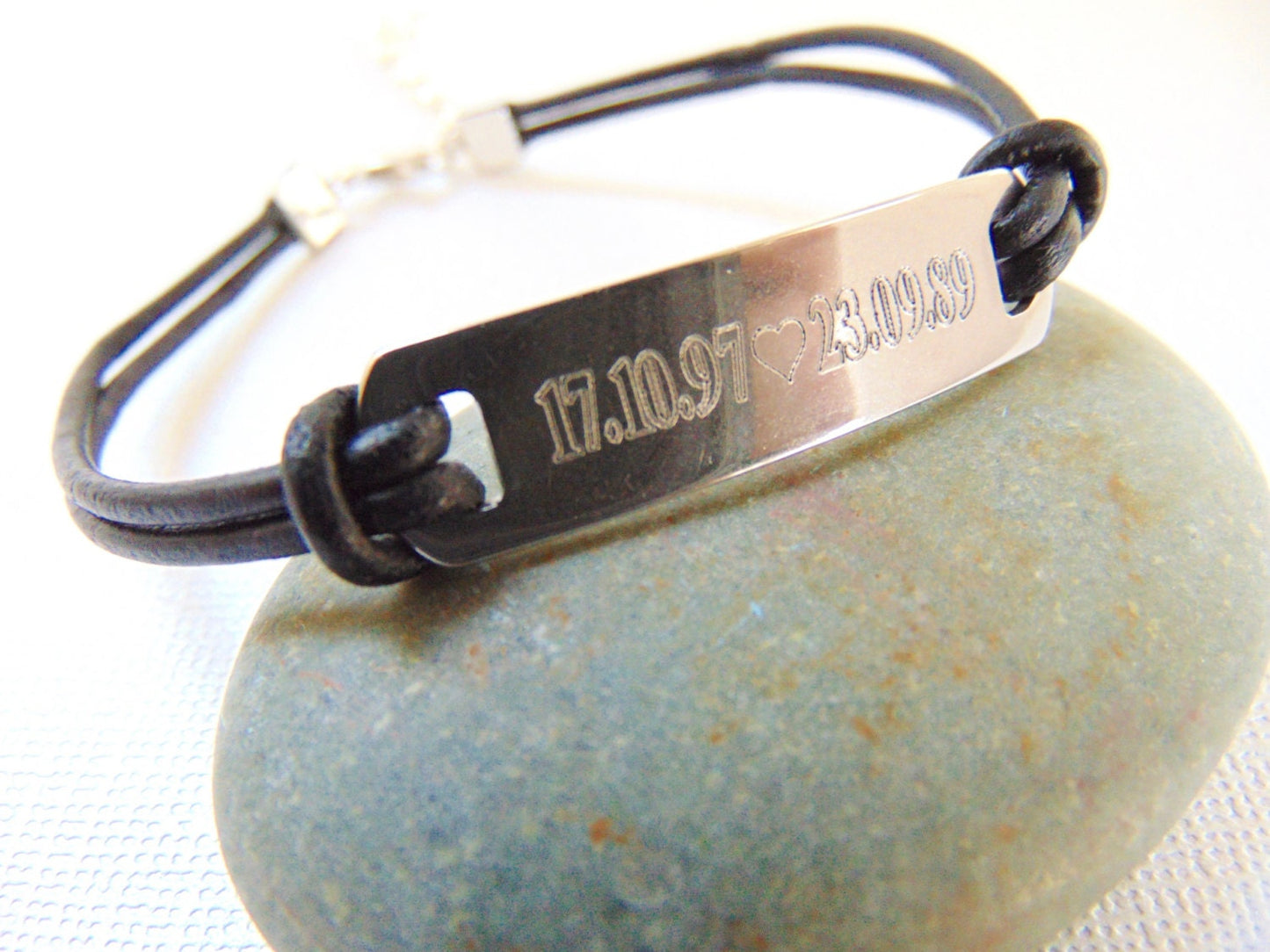 Custom Black leather bracelet, Personalized engraved message on bar bracelet