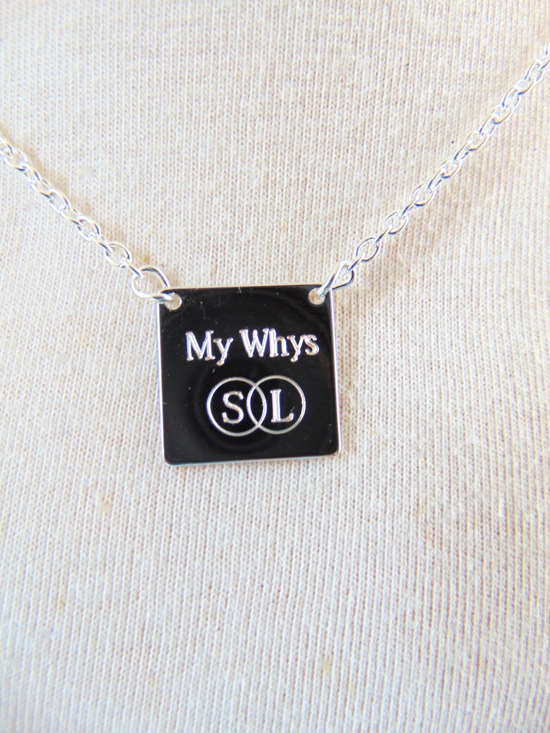 Personalized square pendant necklace in 16K gold/silver/rose gold, Square name plate, engraved Name pendant