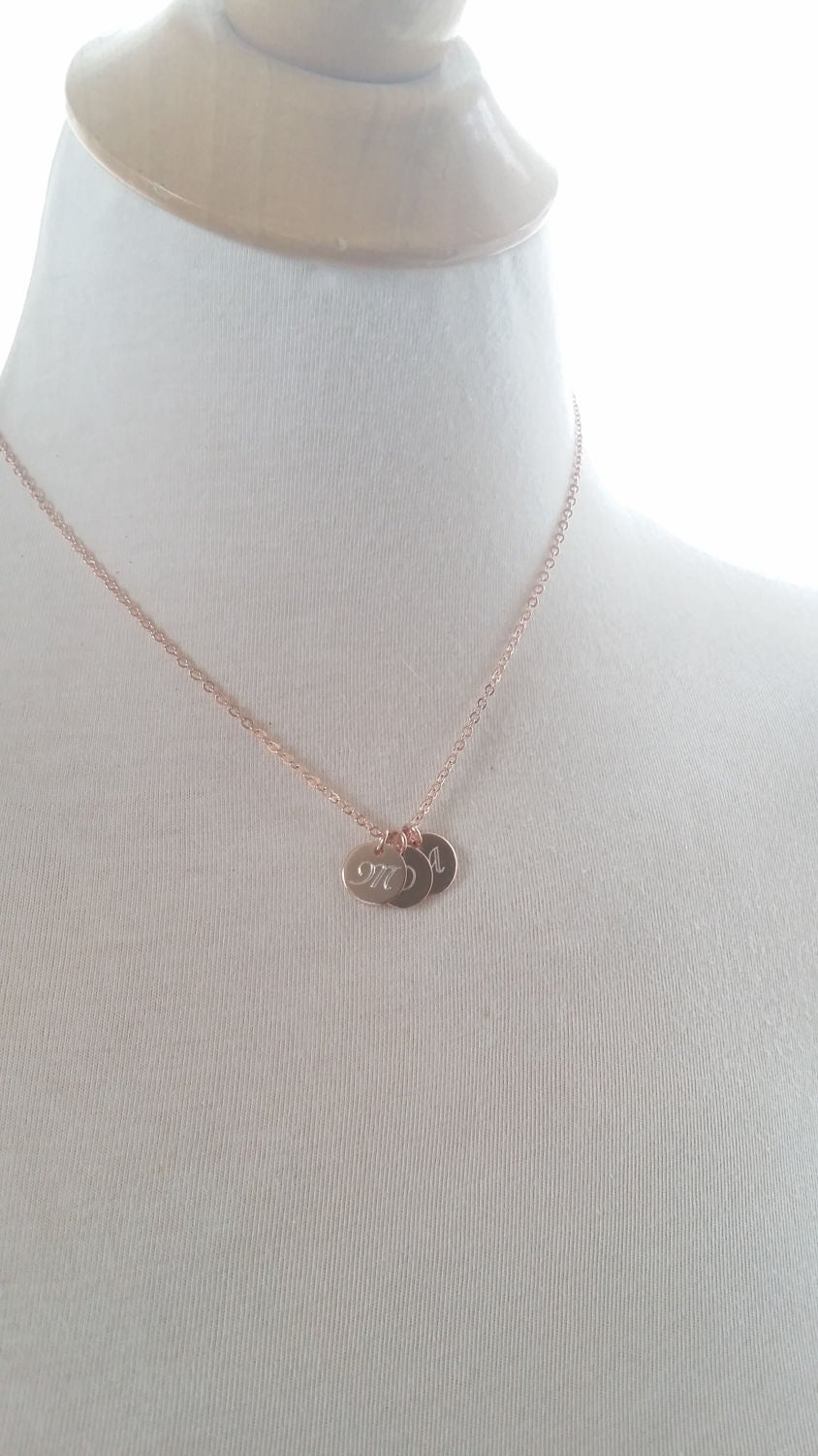 Initial necklace in rose gold - Monogram Disc necklace