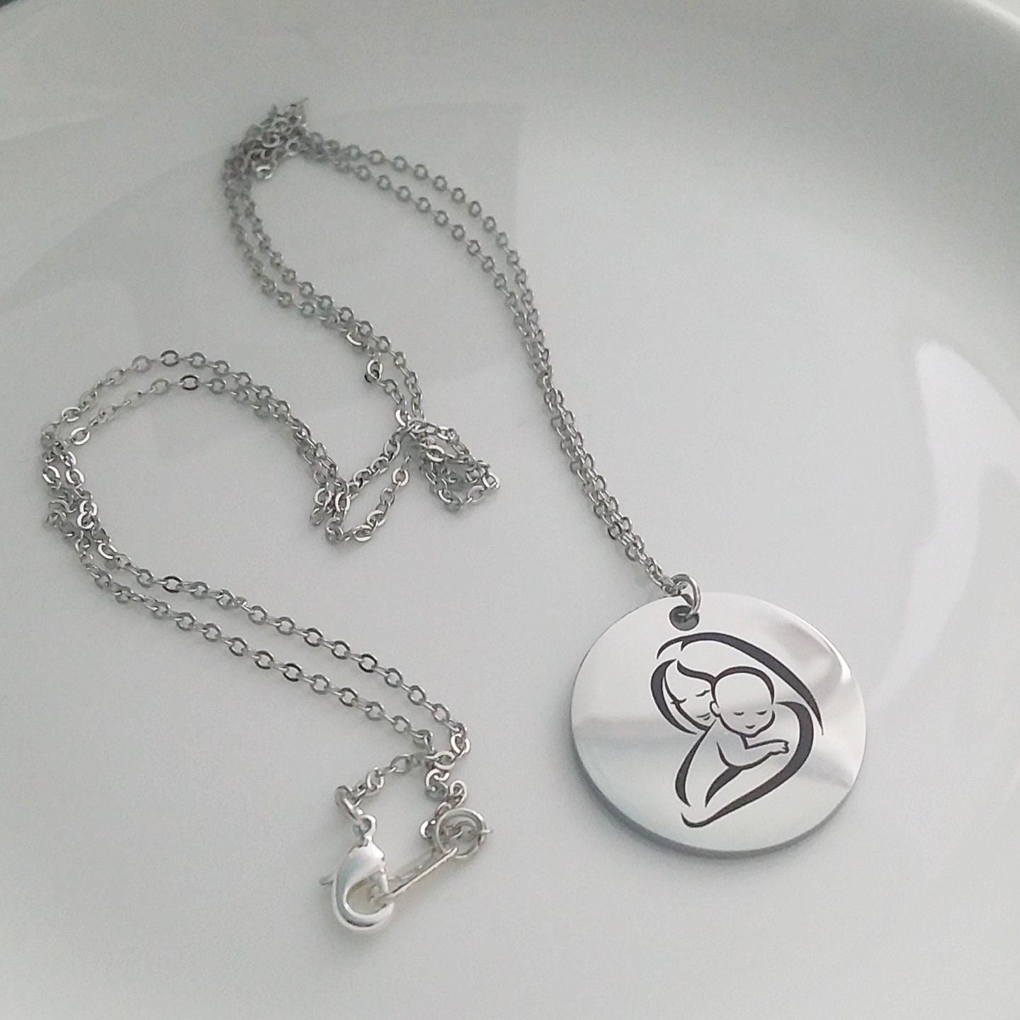 New MOM necklace, First mothers day gift, mom and baby pendant