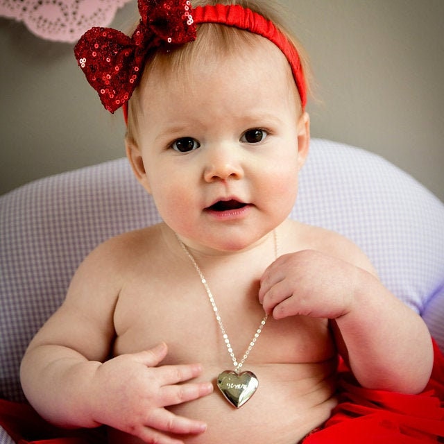 Handwritten Heart locket necklace, Customized engraved pendant