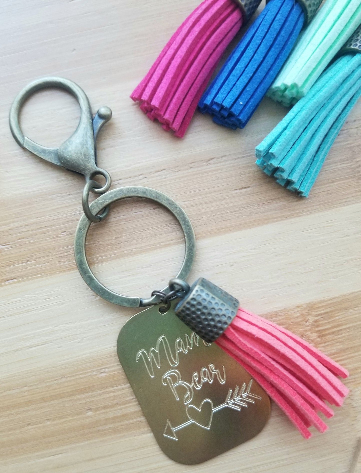 Personalized engraving on a keychain, for Mama Bear