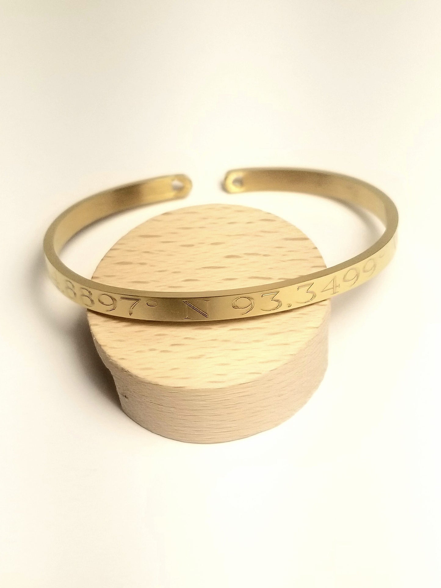 Personalized engraving on cuff bracelet in silver, gold, rose gold