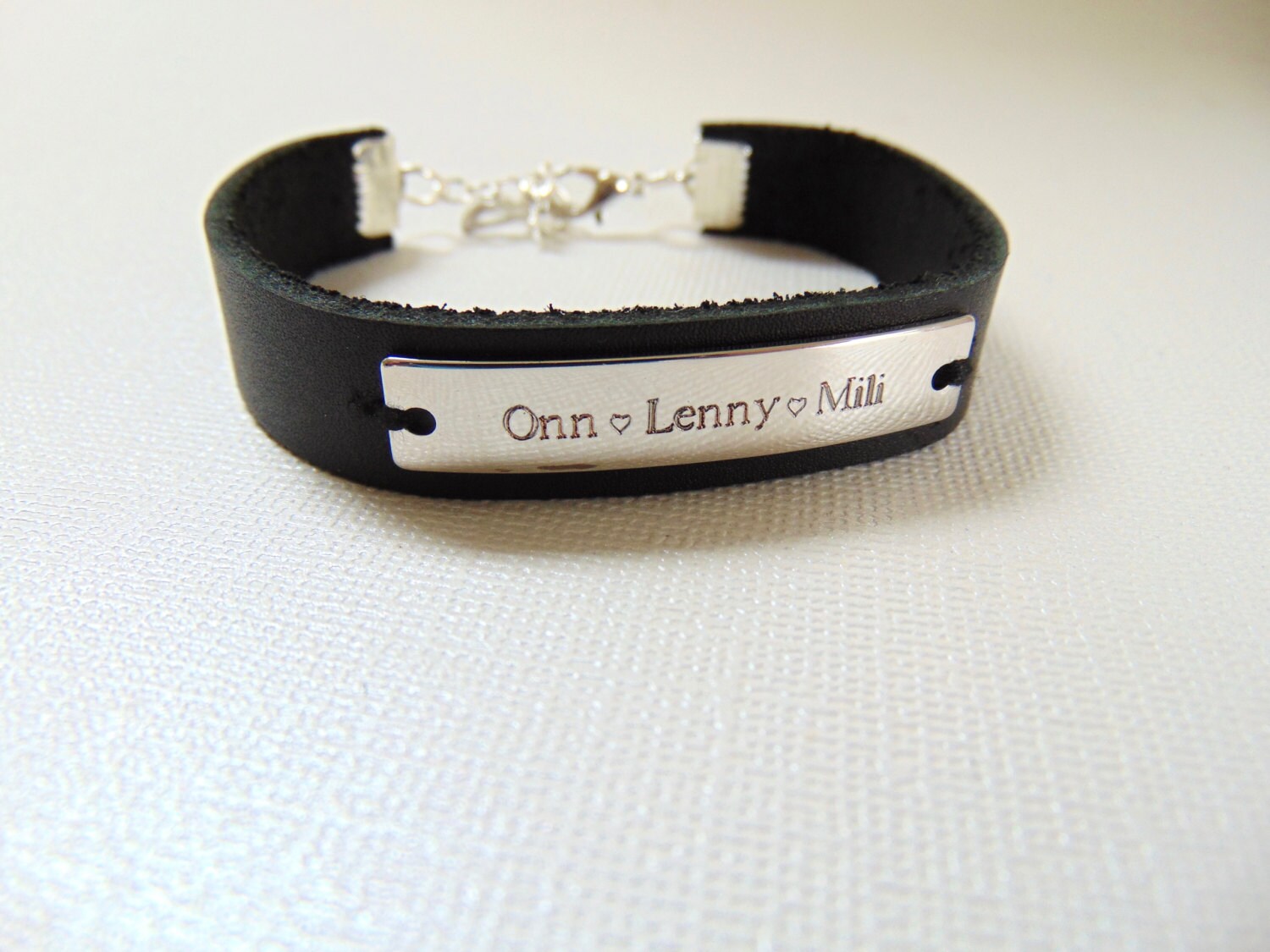 Customized black leather cuff bracelet, engraved message bar bracelet, stamped name plate bracelet, personalized jewelry, unisex gift