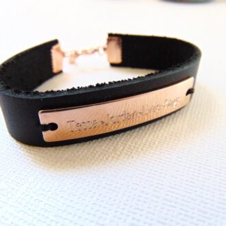 Customized rose gold cuff bracelet, engraved leather bar bracelet, personalized name plate bracelet, gift for mom / Dad, Child name.