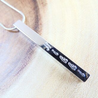 4 sided Vertical bar necklace, personalized Bridesmaid gift cuboid pendant, silver nameplate, Customized name Necklace, engraved necklace