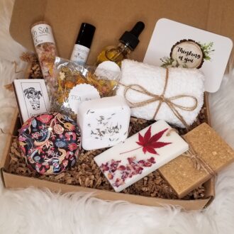 All natural spa bundle, spa gift box, Thinking of you care package, send a pampering basket, hug in a box, bath and beauty kit.