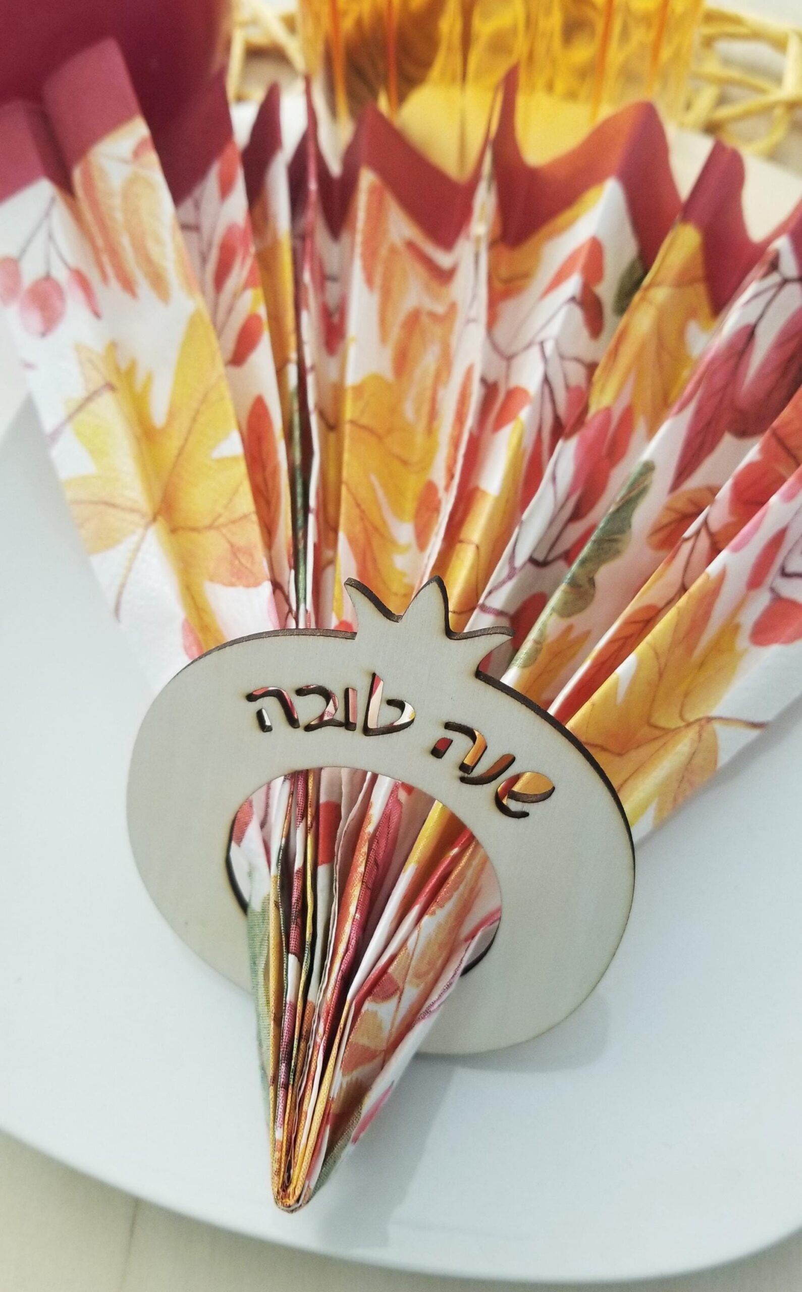 Rosh Hashanah napkin rings, personalized table decoration, Jewish new year holiday table decor, Shana Tova pomegranate dinner setting decor