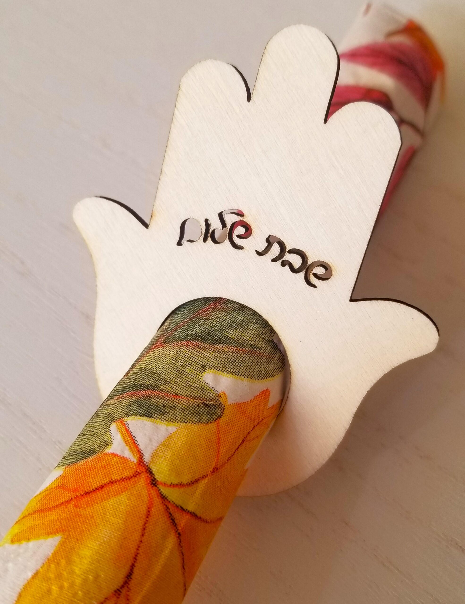 Shabbat Shalom napkin rings, personalized table decoration, Jewish Shabbat table decor, Hamsa dinner setting, hand of Fatima napkin holders