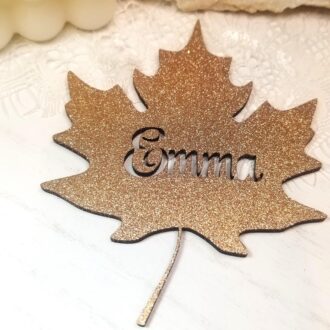 Custom Dinner Party place card, Thanksgiving Decor Name Tags, Fall Place Tags, Personalized wood Leaf tag, Friendsgiving Dinner table tag