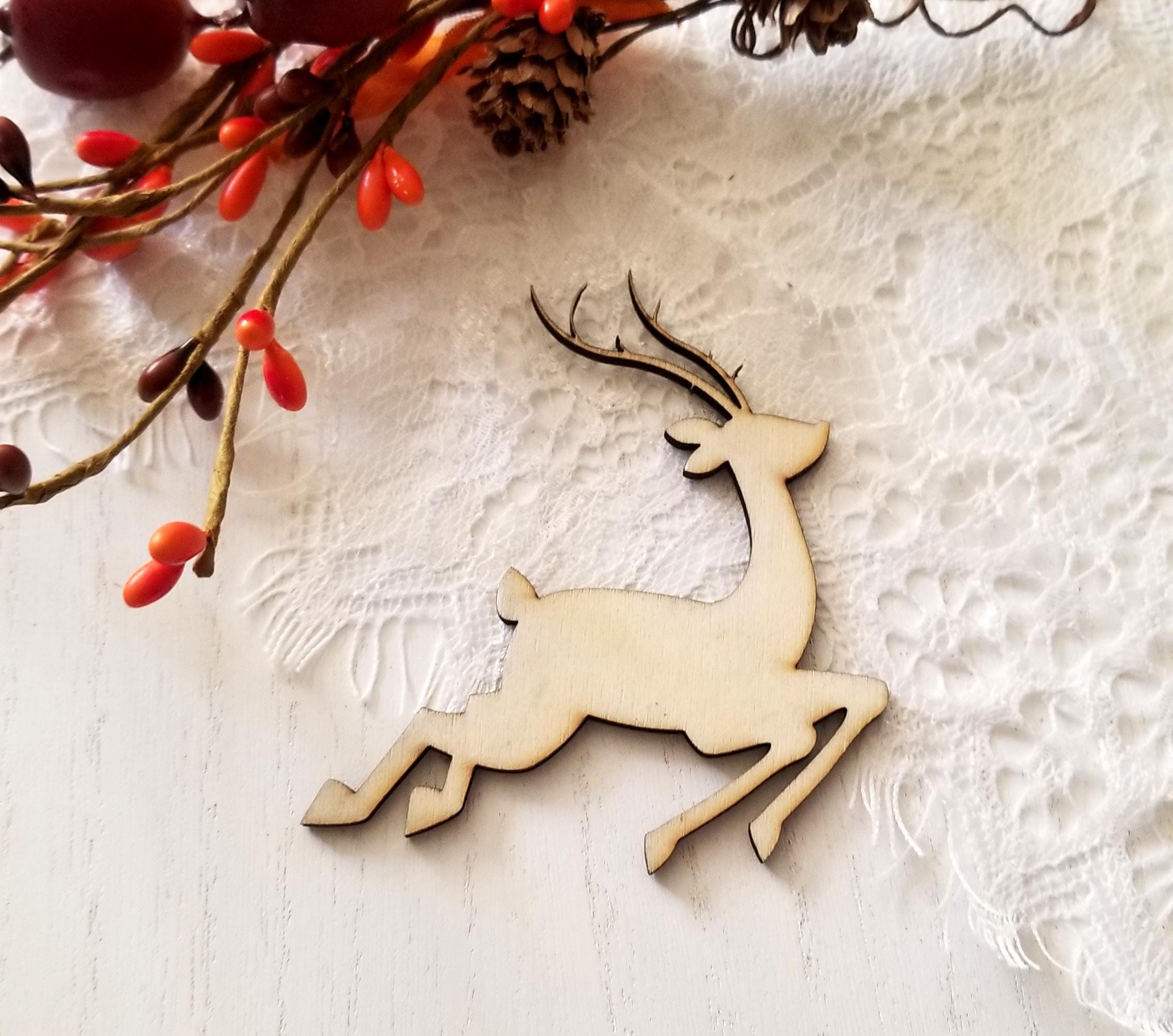 Personalized deer Name Card, Wood Place Card, Work Holiday Party, Christmas Table setting, Hosting decoration, Holiday Favors