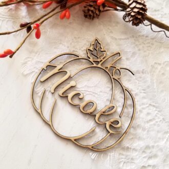 Custom Pumpkin Name Card, Wood Place Card, Work Holiday Party, Thanksgiving Table setting, Hosting decor Favors, Friendsgiving dinner