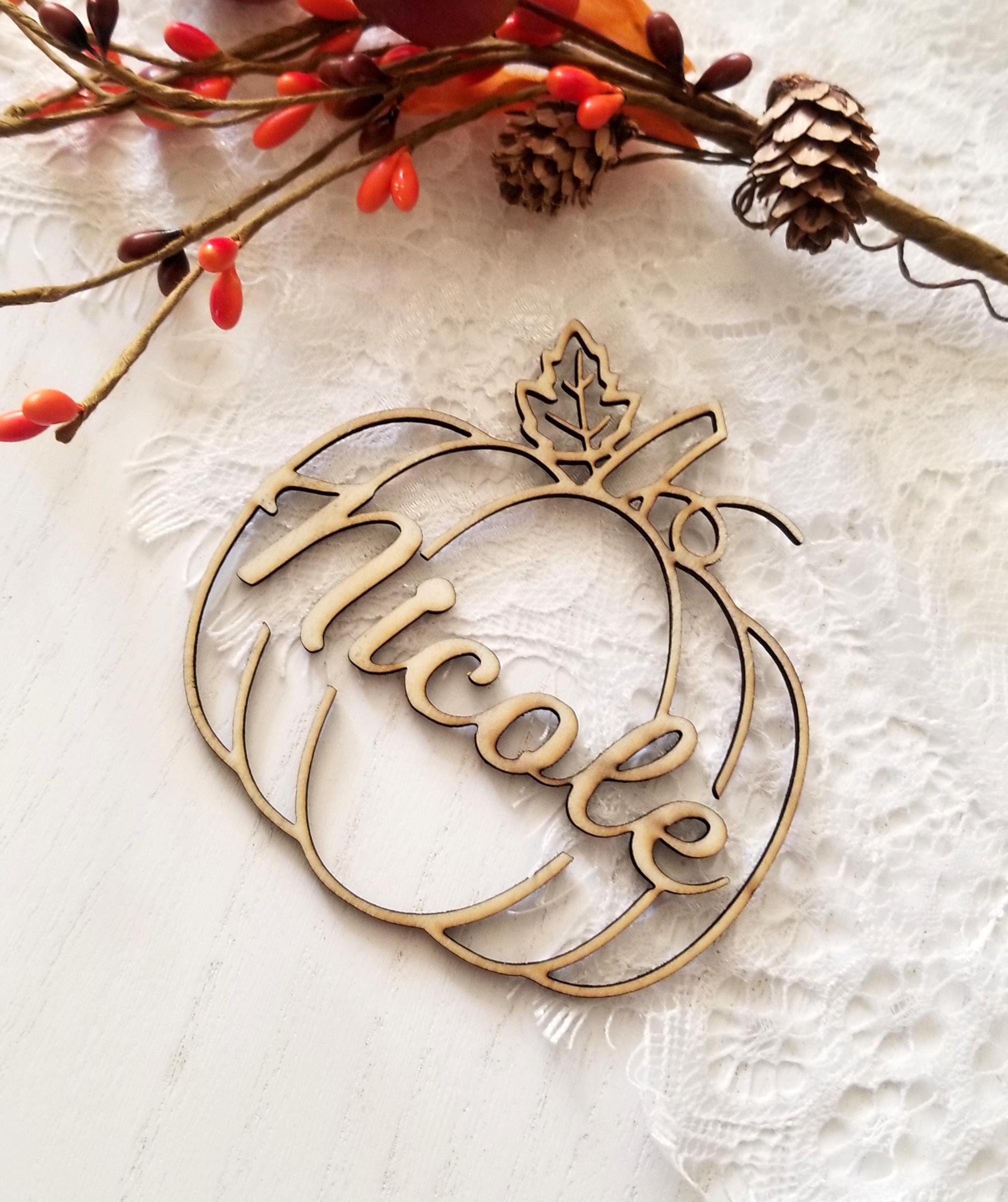 Custom Pumpkin Name Card, Wood Place Card, Work Holiday Party, Thanksgiving Table setting, Hosting decor Favors, Friendsgiving dinner