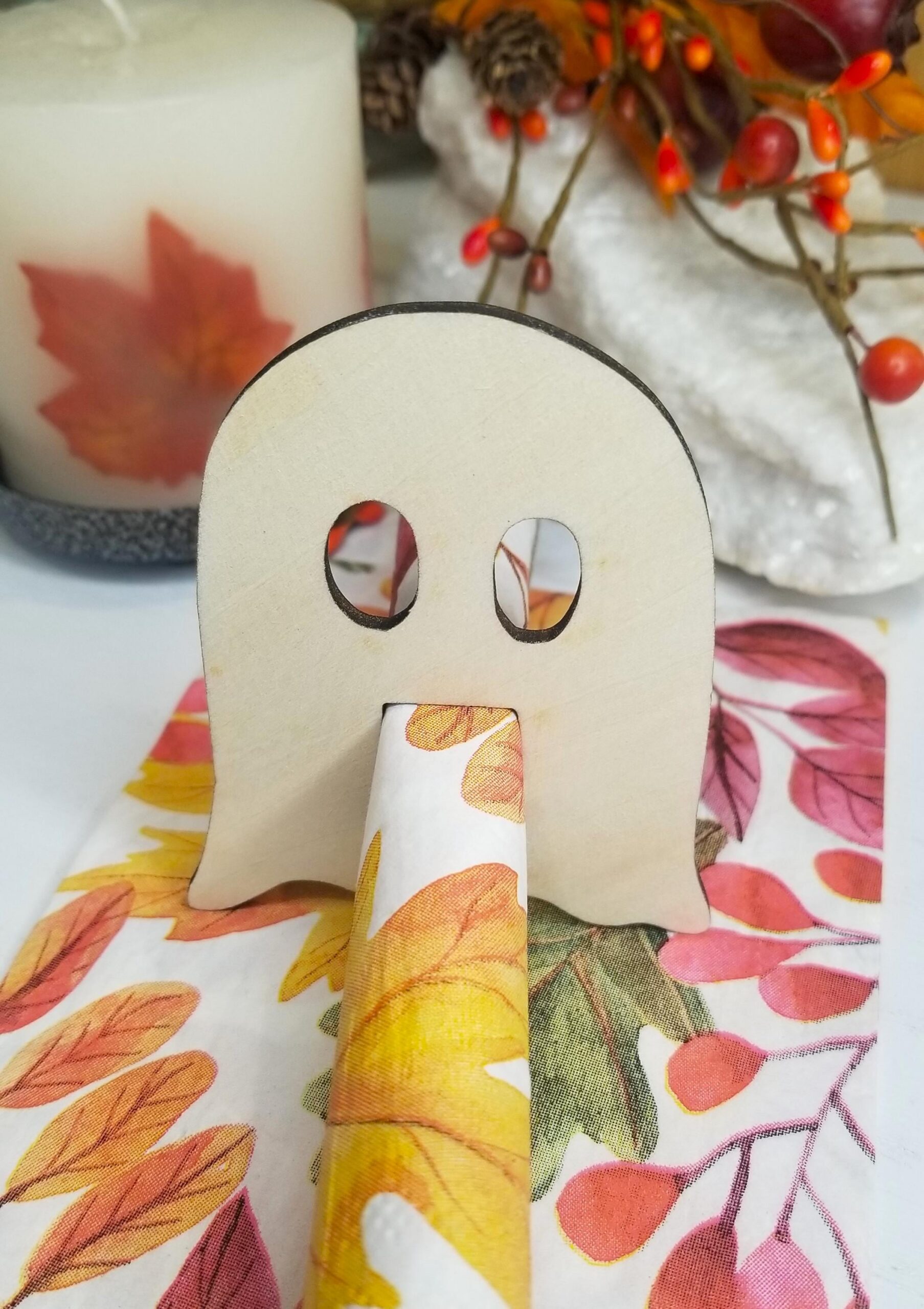 Halloween dinner party napkin rings, Ghost table decoration, holiday table decor, Bat table setting napkin holder, Spooky Table decoration