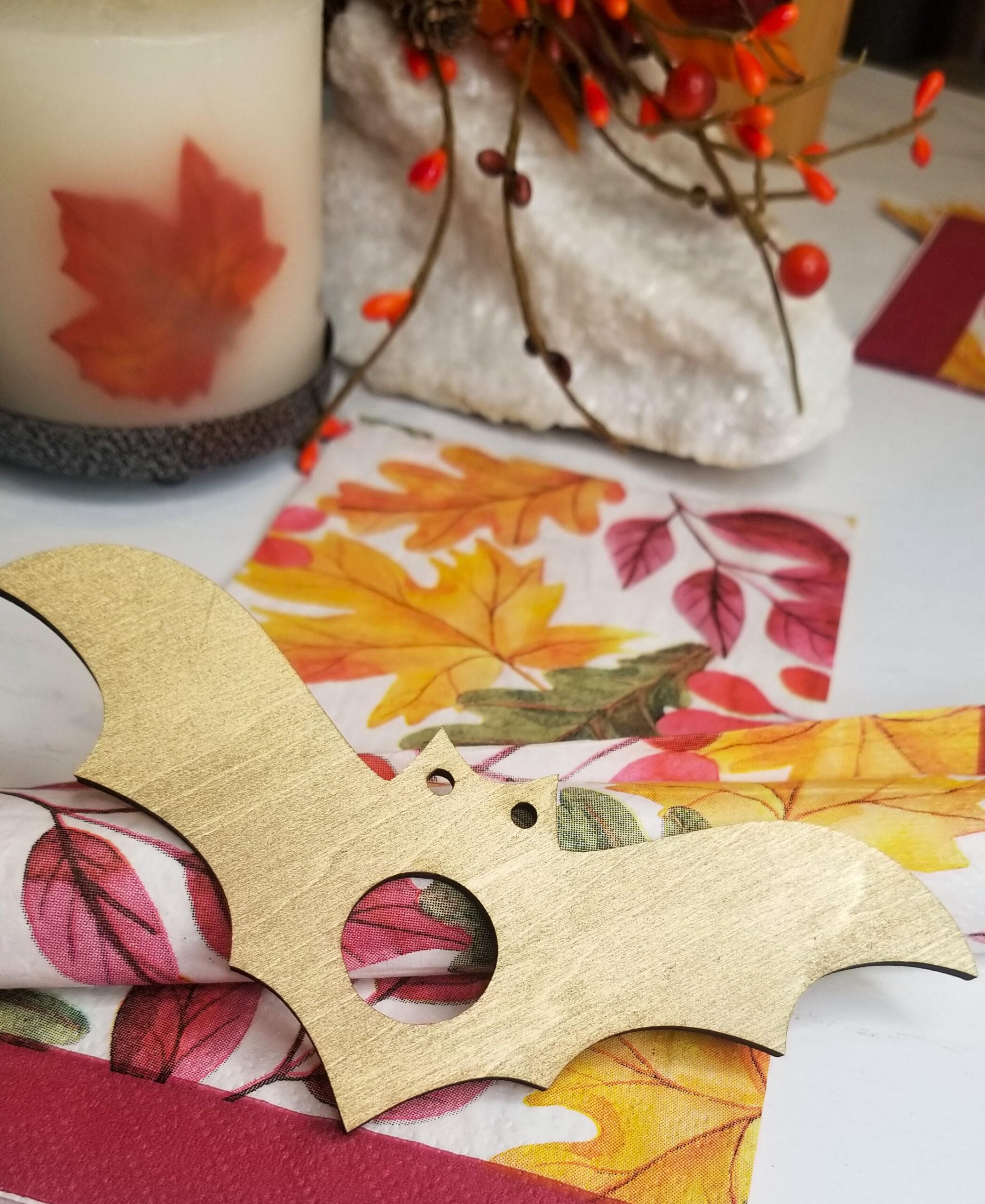 Spooky Halloween dinner party napkin rings, Black Bat table decoration, holiday table decor, Ghost table setting napkin holder, wood decor