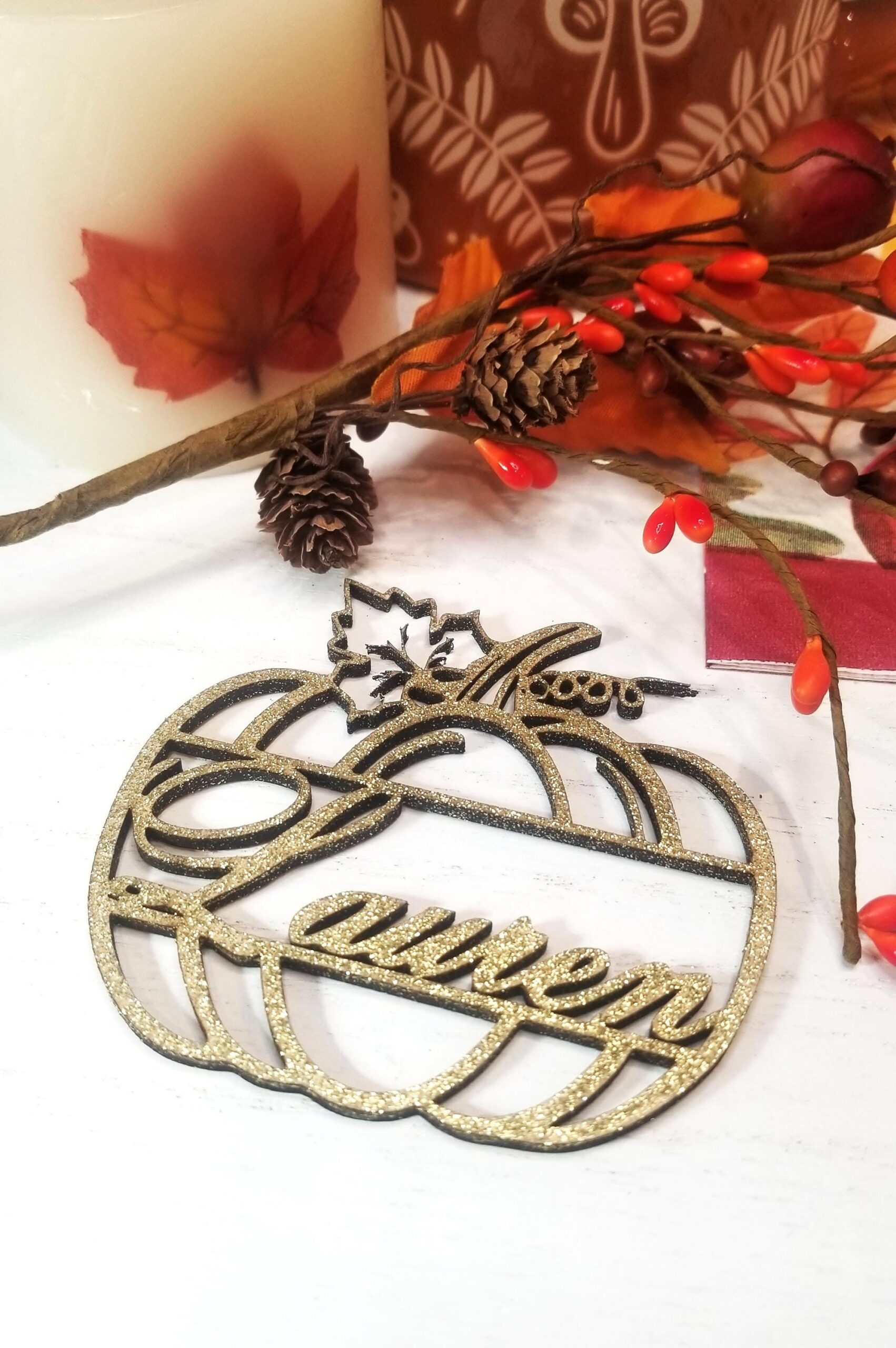Personalized wood place card, Pumpkin Name Card, Hosting Holiday Party, Thanksgiving Table setting, Fall decor Favors Friendsgiving dinner