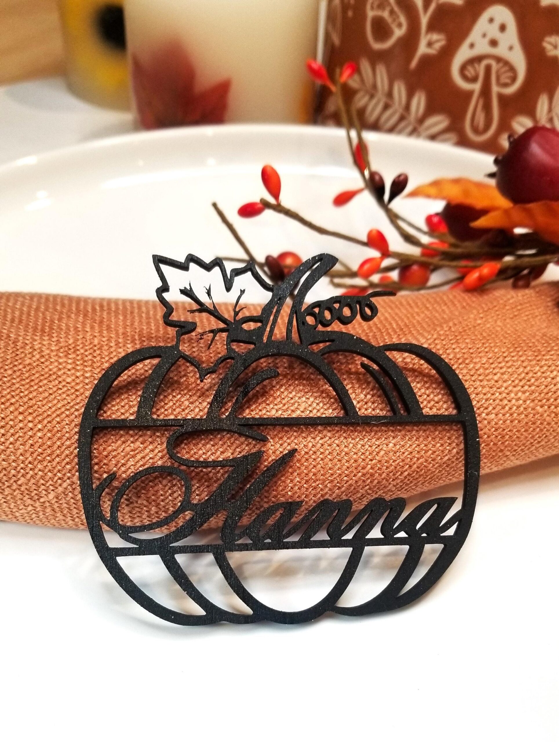 Personalized wood place card, Pumpkin Name Card, Hosting Holiday Party, Thanksgiving Table setting, Fall decor Favors Friendsgiving dinner